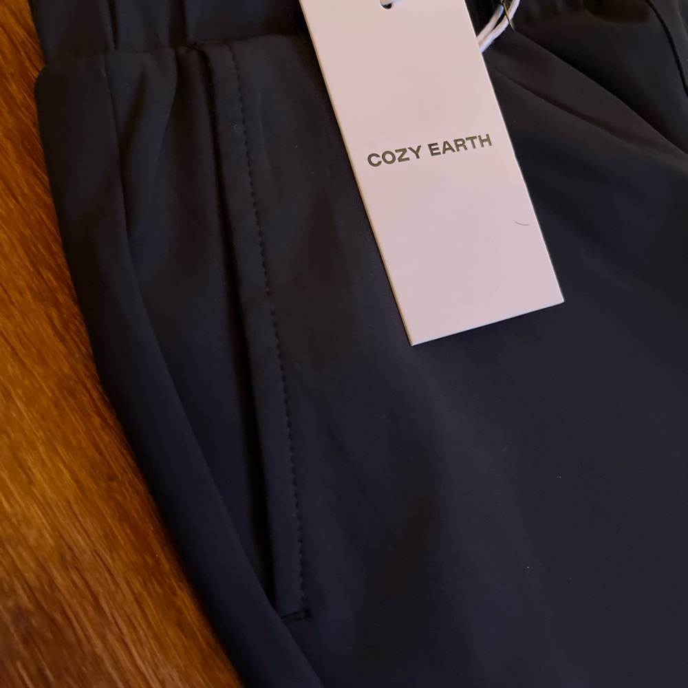 New Cozy Earth Anytime Size Small Black pull on Athleisure Pants
